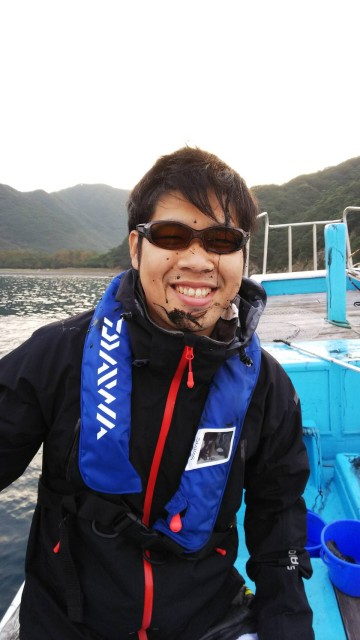 8ad5d7a8-8bdc-476e-aeeb-a238ce8397f2