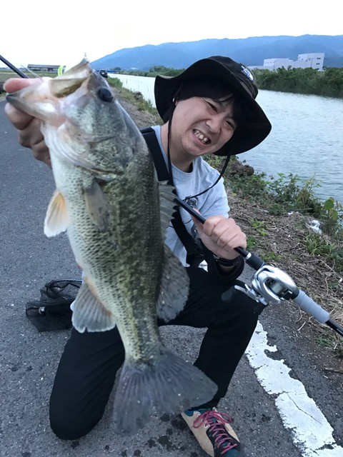 !cid_E90583CD-D899-4CBD-BD24-ABE8155BC00D