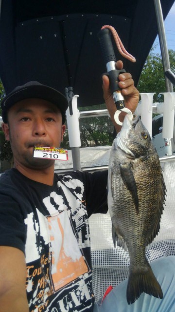 5b3f5f5d-0611-488e-9e4f-2c7936d1b25a