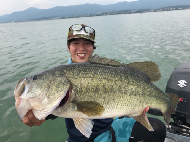 o1080081014242870883