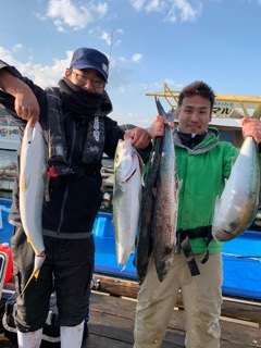 防寒衣料品が早くも最終値下げ！