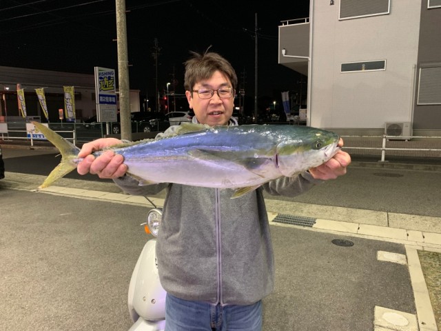 55F5C87D-0587-4E40-AAC4-2940B28C2265