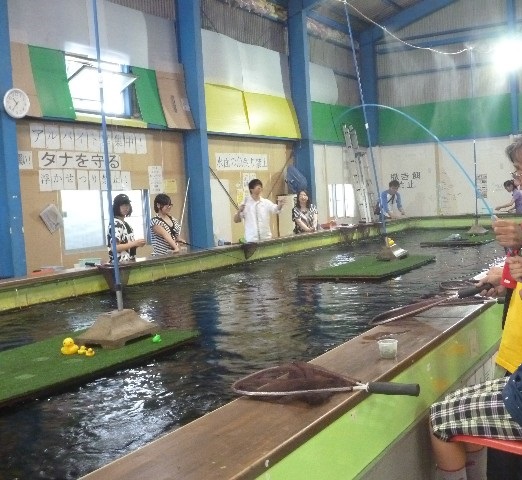 寒い冬こそ室内釣堀！！