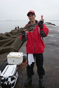 魚釣れてきましたよ～！！