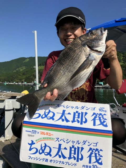 765b12db-3049-48bd-a38d-38548d0966e0