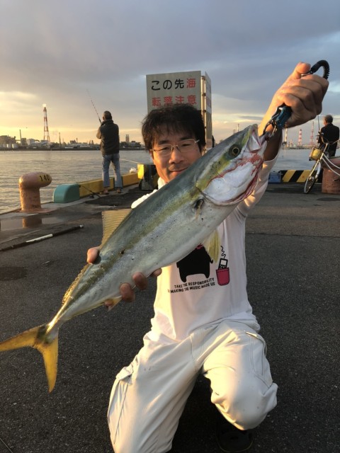 f88329b0-4e5f-4541-a14a-1f165404483a