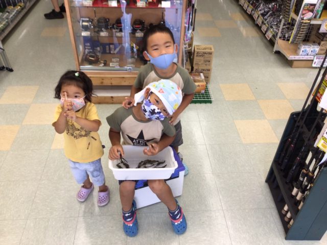 CEE02A77-D3A1-4318-9A0F-591EA6C69E98