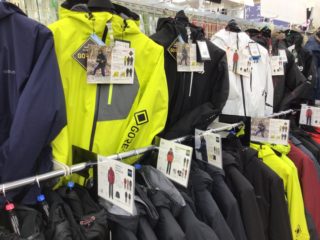 2D3366F9-F2A0-4007-891F-E0556F16795A