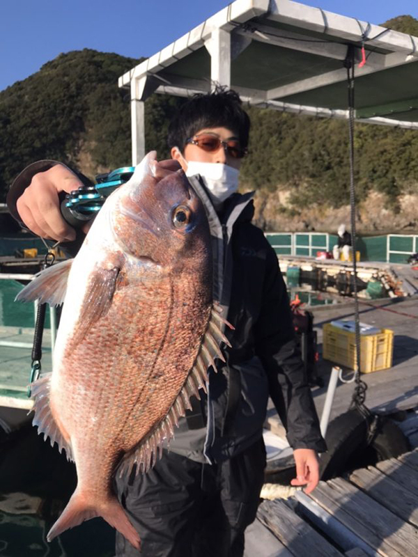 4DE785FE-D40C-40CF-A931-77457DA96DE3