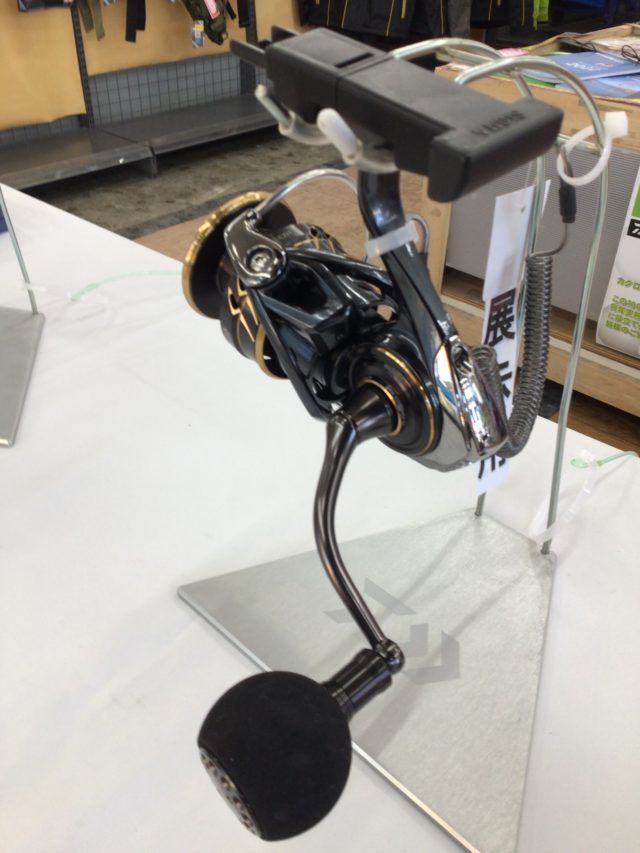 DEE0E252-F450-4D73-A305-350A523C9706