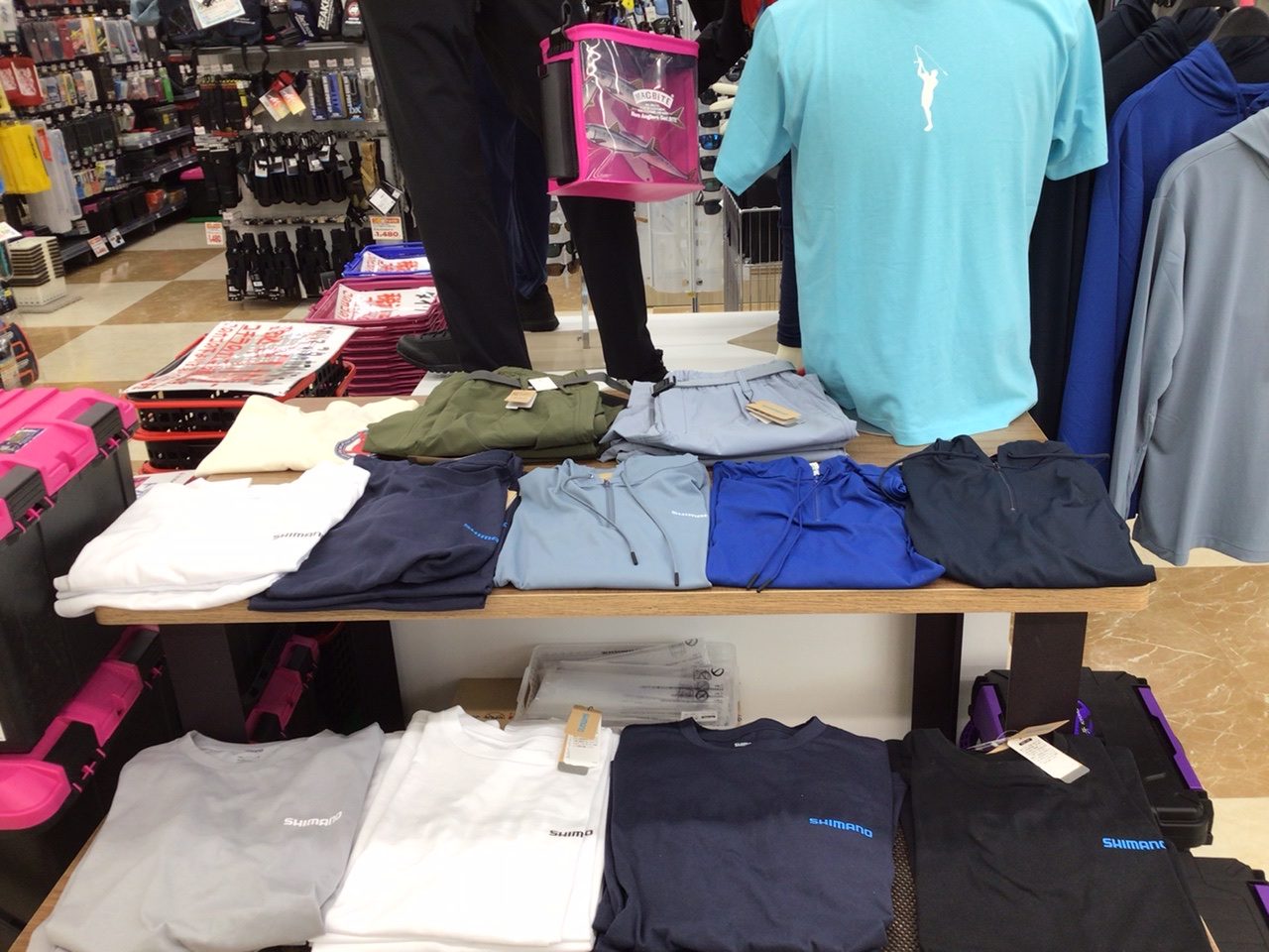 70916C7F-720F-4B7E-9E05-1B74DA7E02DC