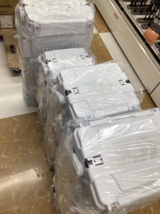 3318B931-526C-4EBD-9745-4D09188906B6