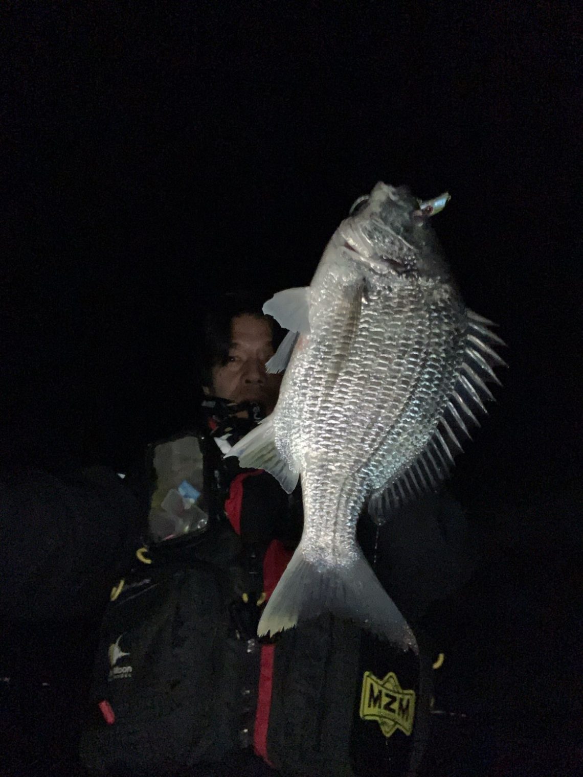 63B81EBF-5334-47F8-9773-E51459602BAD