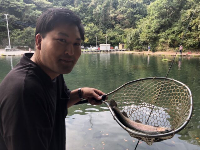 FEE8CDED-CA0E-429C-B4CE-5B6D6F1CE318