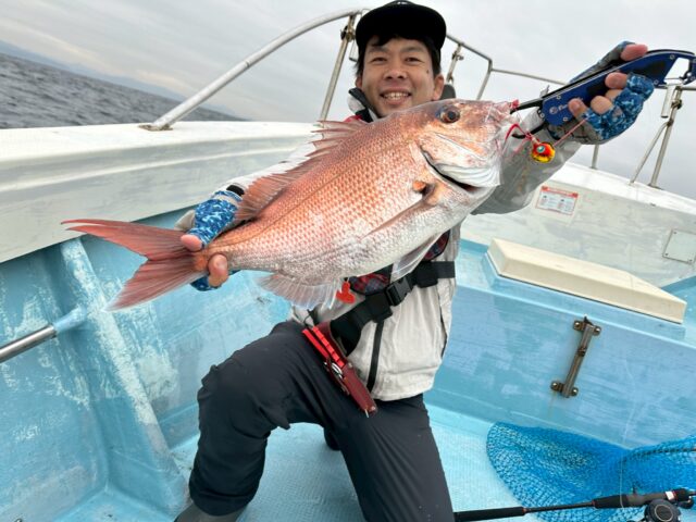 90C7F96B-3C78-4F24-A36B-C45AFB345ED8