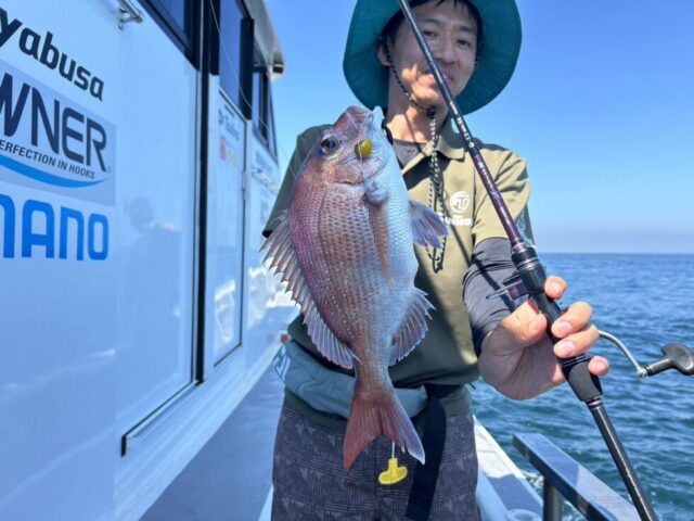 1757993878879844683851056325661-980x735