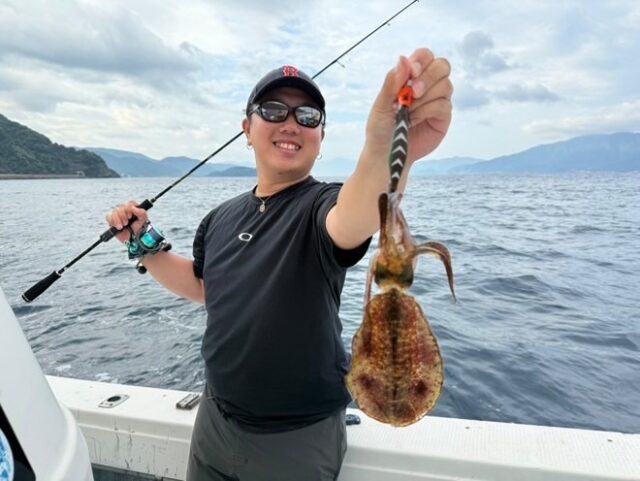 5DF737E3-33E5-460F-BB13-971F56472B51